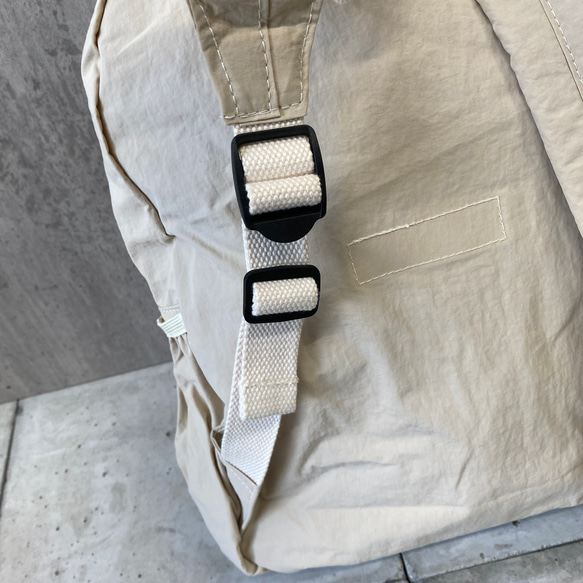 【 BISOU人気商品 】ナイロン素材の軽いリュック/カジュアル 通勤 通学 アウトドア マザーズバッグ 12枚目の画像
