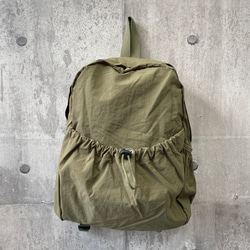 【 BISOU人気商品 】ナイロン素材の軽いリュック/カジュアル 通勤 通学 アウトドア マザーズバッグ 5枚目の画像