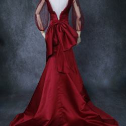 送料無料！ウェディングドレス  カラードレス  ワインレッド  ふっくら柔らかなバックリボン  取り外し袖    花嫁 3枚目の画像