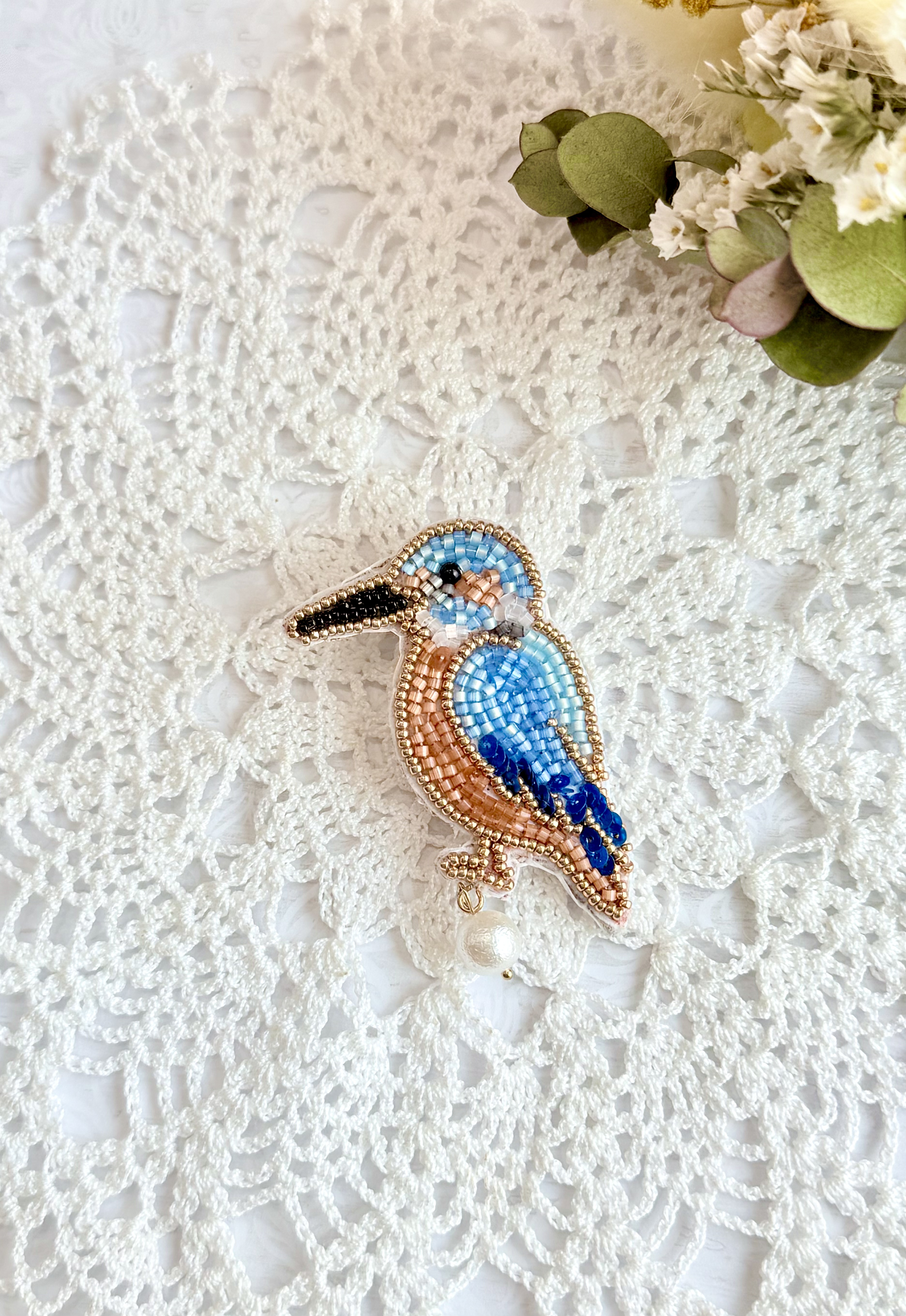 ビーズ刺繍のブローチ・カワセミ ブローチ Little Plum 通販