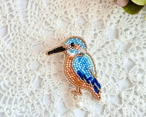 【カワセミ】ビーズ刺繍ブローチバッグチャーム ビーズ刺繍のブローチ・カワセミ ブローチ Little Plum 通販