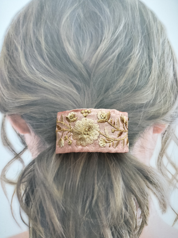 【149】インド刺繍　バレッタ　ポニーバレッタ　ポニーテール　ヘアアクセサリー 1枚目の画像