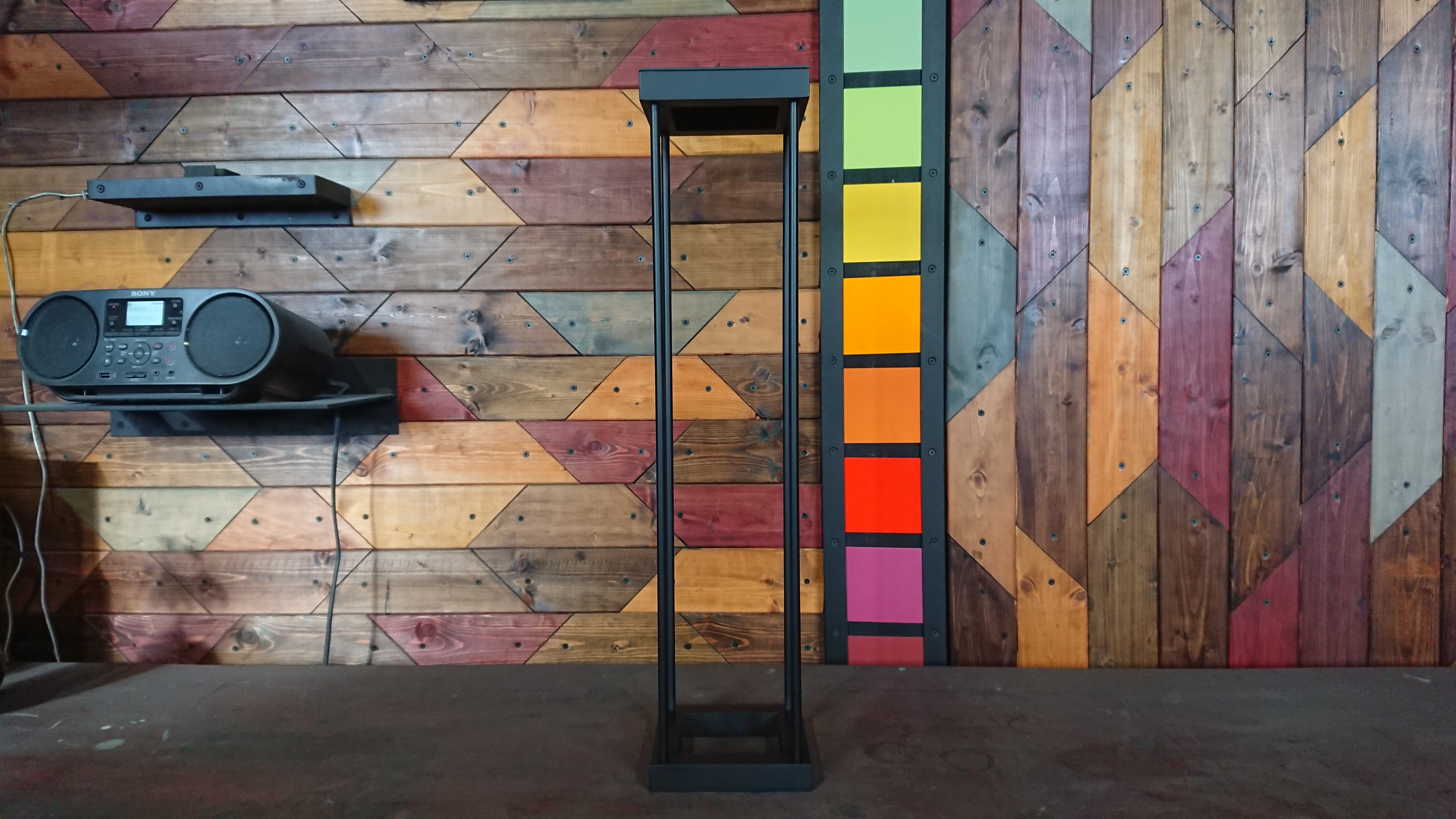 マットブラックでアイアンなプランタースタンド♪ 150×150×650mm