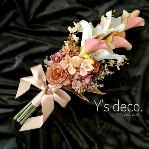 アームブーケ　ワイン　バーガンディ　ウェディングブーケ　造花　胡蝶蘭　カラー結婚 生花に見える】カラーと胡蝶蘭のウエディングブーケ 人気の