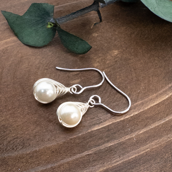 貝パール ピアス ＊embrace＊ ステンレス フックピアス ワイヤーラッピング em105 1枚目の画像