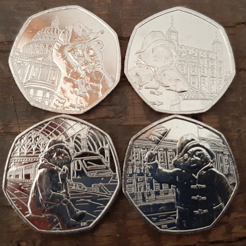 パディントン 公式UKコイン セット イギリスのパディントン50ペンス硬貨、4種コンプリート版です