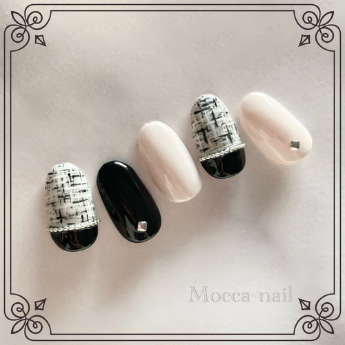 337】ブラックツイード モノトーン シルバースタッズ ネイルチップ  