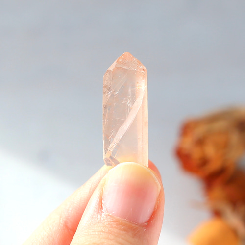 ピンクレムリアンシード クリスタル 水晶 鉱物 原石 希少