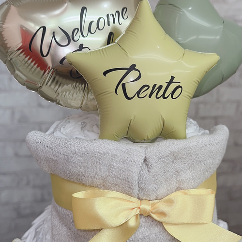  ジェリーキャット ユウラン・タロケーキ Hello Kitty Mirror Glaze Cake using a die-cut lunch box