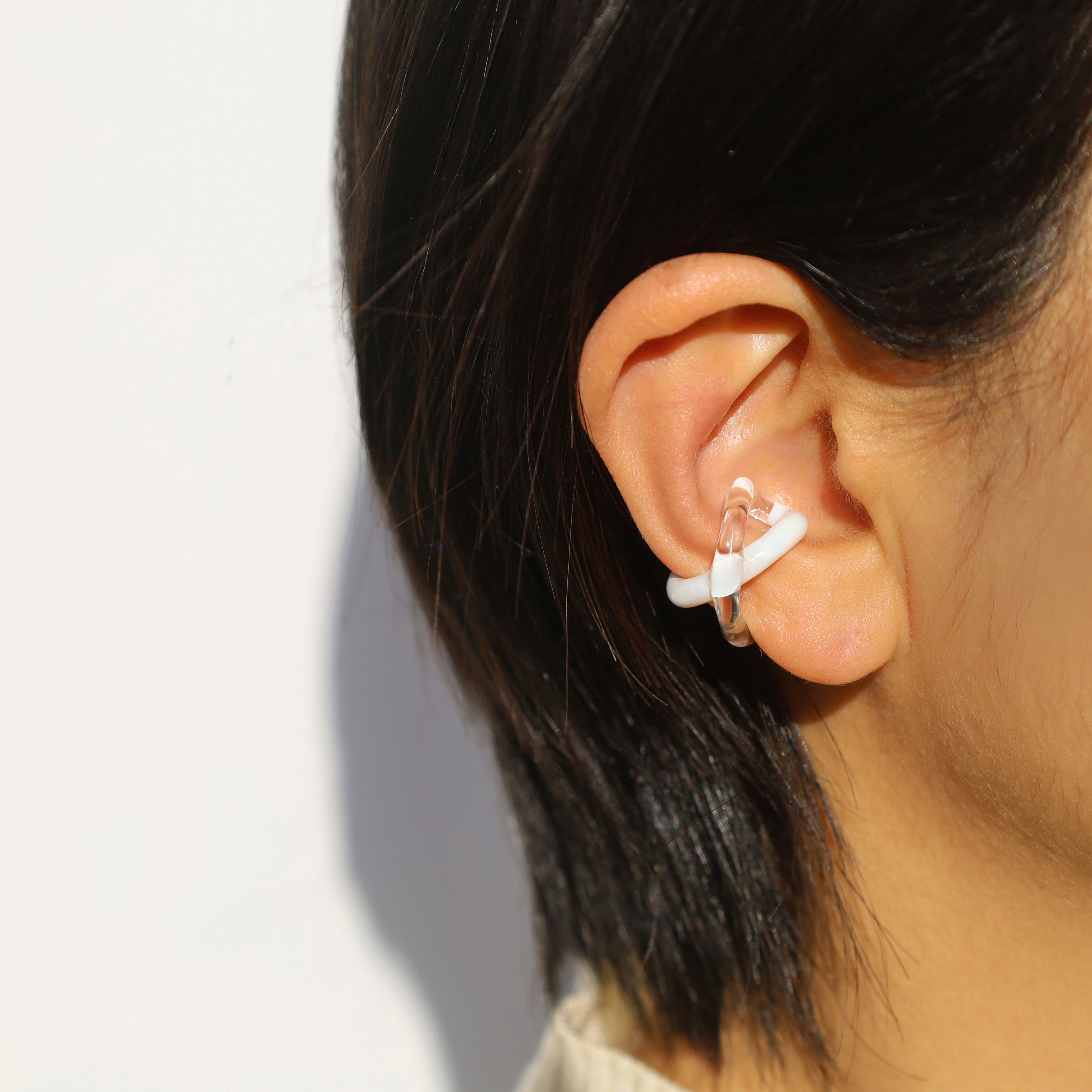 ガラスイヤーカフ“Infinity”∞　-white×clear-