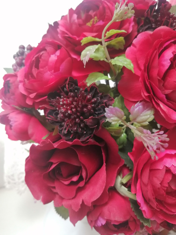 紅玫瑰花束26公分婚禮 第2張的照片