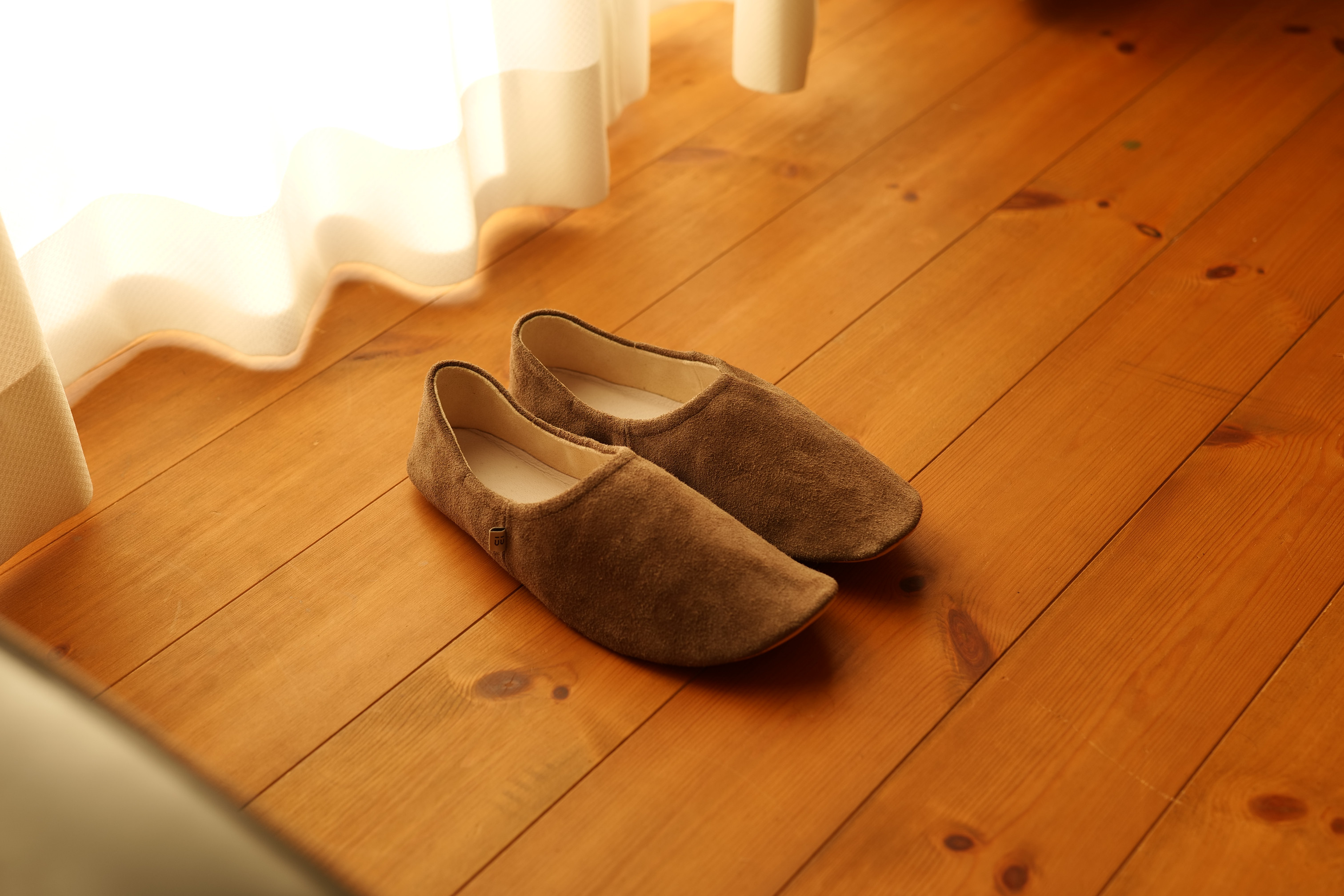 ベロアバブーシュ　【チャコール 】