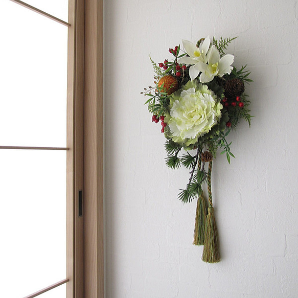 お正月飾り～葉牡丹・蘭・南天の実・松入り壁飾り　アーティフィシャルフラワー　cmwhny020 9枚目の画像