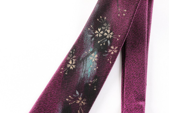 2020年京都西陣織大会受賞作品　さくらネクタイ　ワインレッド　受注製作　京都・西陣織　手描き　シルク 2枚目の画像