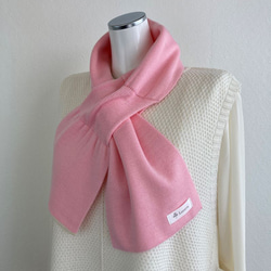 【ソフトで優しい肌触り】リボンみたいなコンパクトミニマフラー　【ピンク×オフホワイト】 2枚目の画像