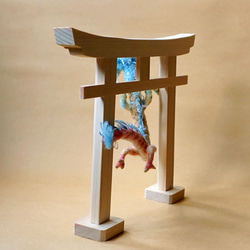 「鳥居の守護神」 ～天然素材×羊毛フェルト～ 4枚目の画像
