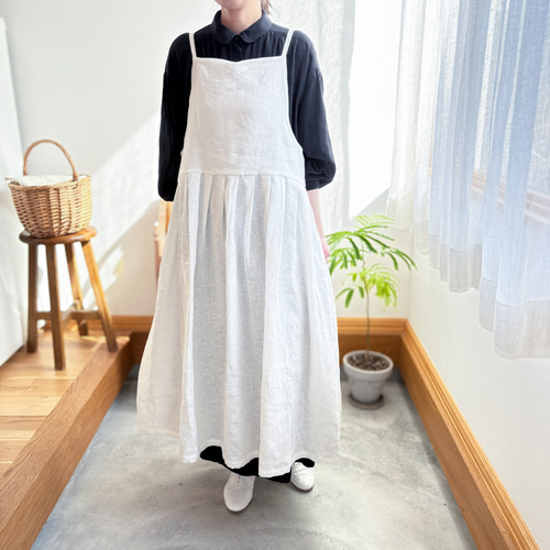 100%リネン＊ワンピースエプロン＊タックがたっぷり入ったゆったり