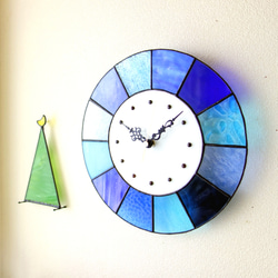 28㎝φ・ステンドグラスの時計（掛時計・置時計）パラソル＊ブルー系【新作2024】 1枚目の画像