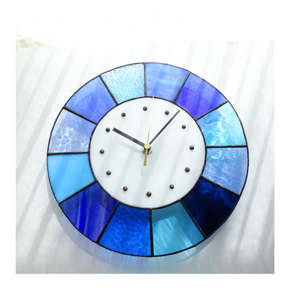 28㎝φ・ステンドグラスの時計（掛時計・置時計）パラソル＊ブルー系【新作2024】 6枚目の画像