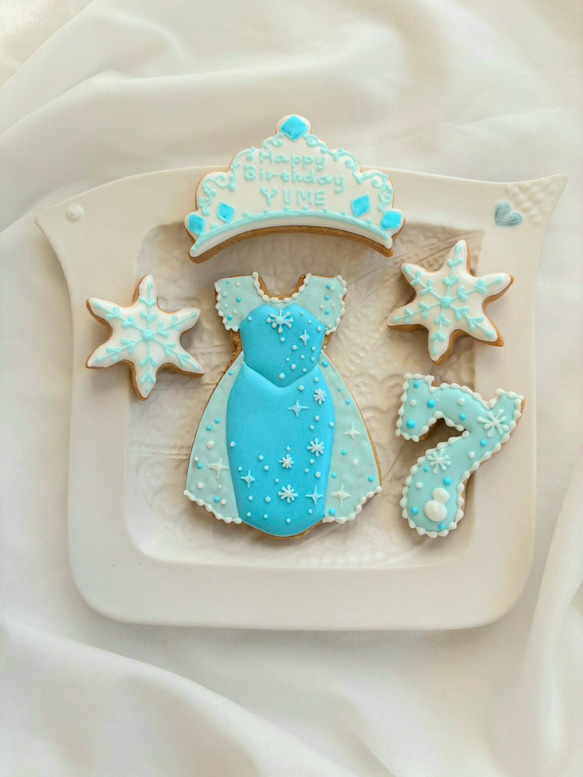 雪の女王❄アイシングクッキーセット 【お誕生日 記念日 に♡】 1枚目の画像