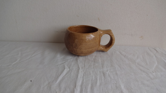 栗の木の一木彫りコーヒーカップ 3枚目の画像