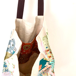 紙袋風パッチワークショッピングバッグ　花柄中心　1点もの 3枚目の画像
