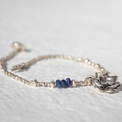 -Flower charm・Blue sapphire- silver bracelet 3枚目の画像