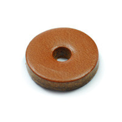 皮パーツ 丸ドーナッツ形 キャメルブラウン 外径１５ｍｍ 穴径３ｍｍ 皮の厚み３ｍｍ レザーパーツ 2枚目の画像