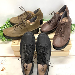 【新年福袋2024♪】厚底繫帶鞋（MC47）和懶人鞋（6050），顏色和尺寸可選 第2張的照片