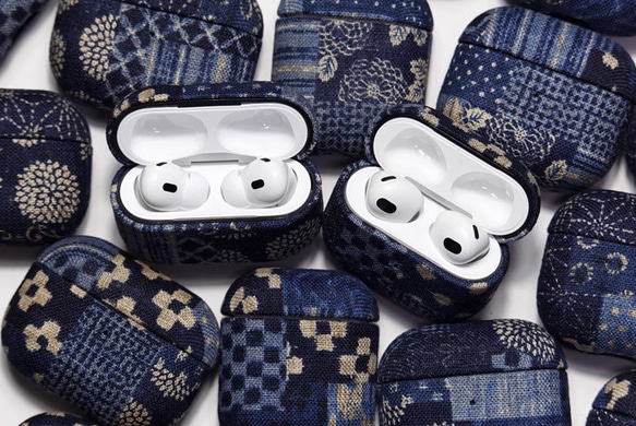 AirPods ケース エアーポッズプロケース カバー 古代の染め方 高級天然素材 天然素材 藍染め 草木染め 贈り物 3枚目の画像