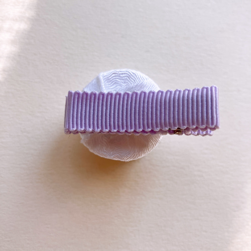 ぷっくりうさぎの髪飾り○ちりめん細工 つまみ細工○ ヘアクリップ