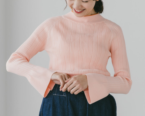 ペールピンク フレアスリーブ・コットンリブknit＿【大人ピンク