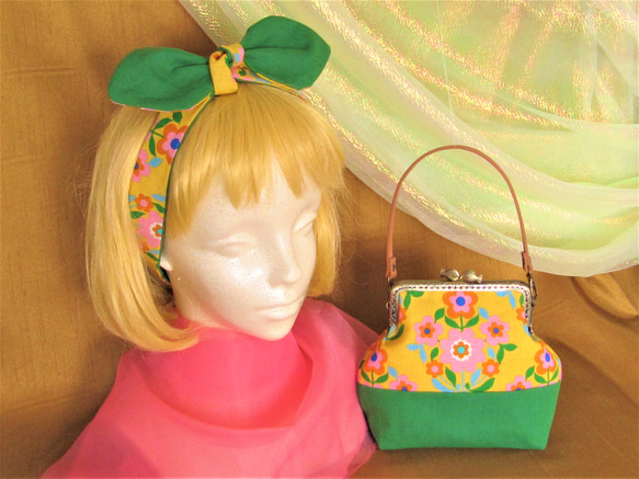 昭和レトロセット♦昭和レトロなミニバッグと髪飾り&文化人形とミニチュア黒電話 5枚目の画像