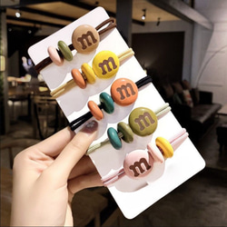 mチョコレート 英語デザイン ヘアゴム キラキラ ヘアアレンジ 韓国 1枚目の画像
