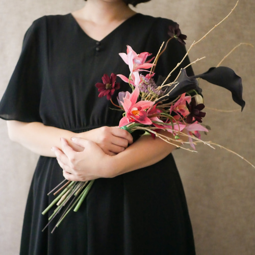 夜更けのハロウィンブーケ ウェディングブーケ 前撮り モダンブーケ