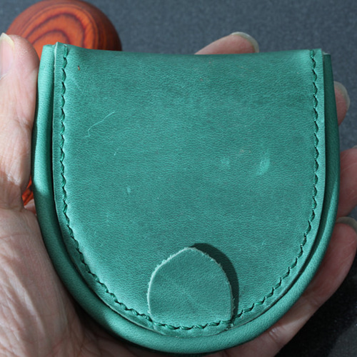 新登場BIG大容量本革極厚 半円型（馬蹄型）小銭入れコインケース手縫い