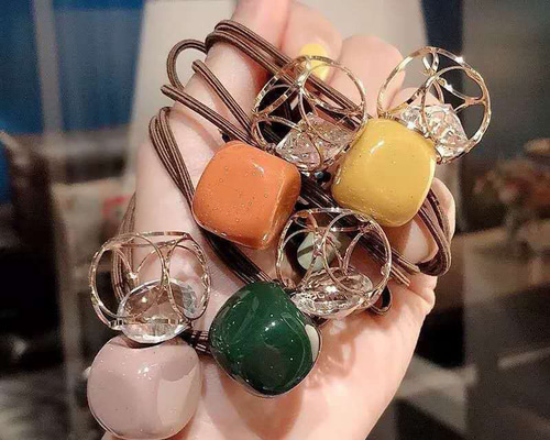 スクエア型ヘアゴムセット（多色） 0cb1034c7d96c5e21740c0413dce81