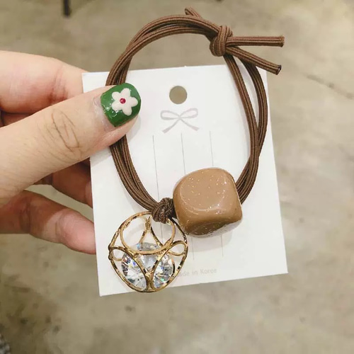 四角 スクエア モチーフ くすみカラー ヘアゴム 髪ゴム