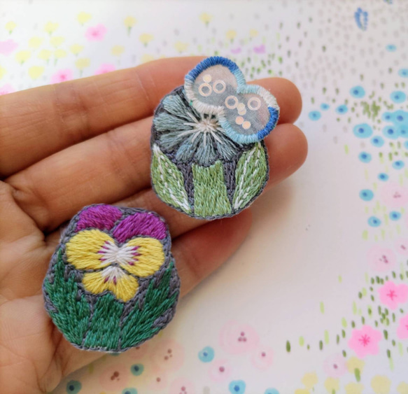 選べる✿刺繍のお花アクセサリー　Aセット 3枚目の画像