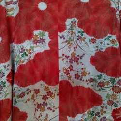 着物リメイク　ノーカラー 袖口ギャザー ゆったりプルオーバー　絞り風の花柄模様　フリーサイズ　シルク　 11枚目の画像