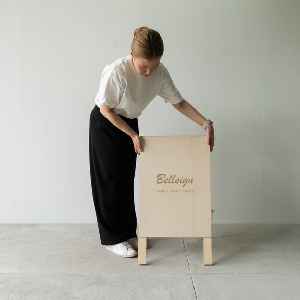 アレンジOK！お知らせが貼れるマルシェ看板 木製看板 サインボード 店舗看板／ap02 1ミリの細かい文字も刻印できるので 営業時間 データ確定後