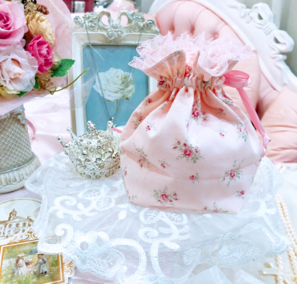 クラシカル　ヴィクトリアン女の子　コロンと可愛い巾着ポーチ　YUWA  ピンク　薔薇　rose リボン　レース　 3枚目の画像