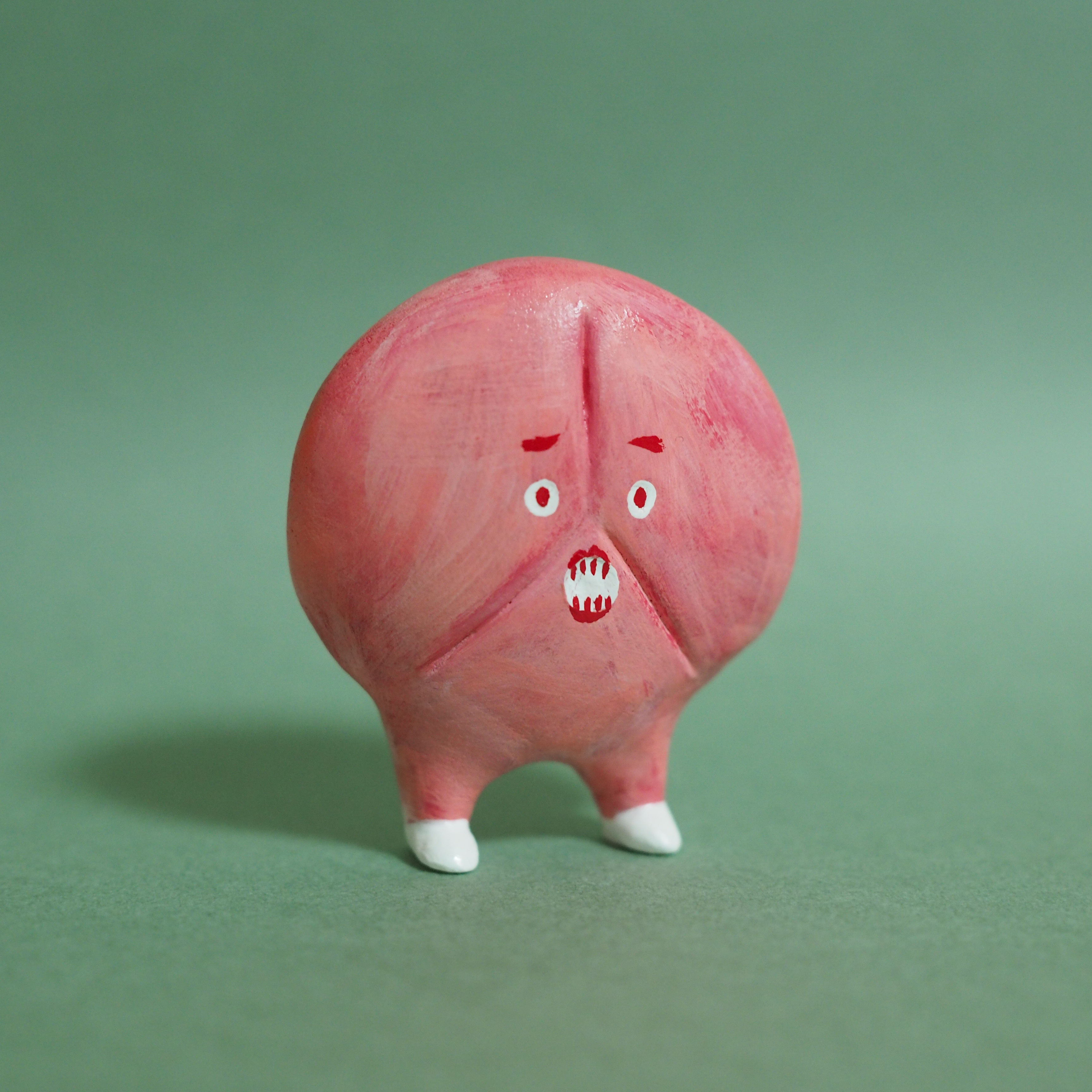 三尖弁ちゃん        Ω