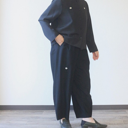 着物リメイクオーダー】スタンドカラージャケット&つぼみパンツ 着物リメイクオーダー】スタンドカラージャケット&つぼみパンツ