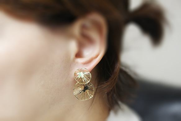 ERG-2605-G【2個入り】リンクサークルピアス/Linked Circle Earrings Post Earr 6枚目の画像