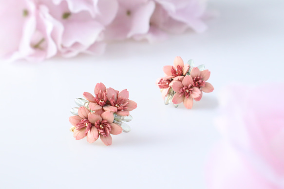 桜* 革花スタッドピアス･イヤリング/ピンク/春レザーアクセサリー*卒業式入学式･ハレの日･プレゼント･ギフト/2024 6枚目の画像