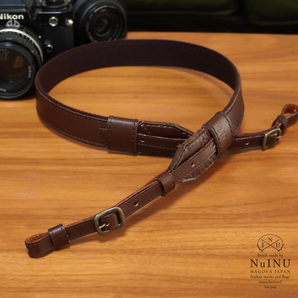 革のカメラストラップ ダークブラウン カメラケース・カメラポーチ