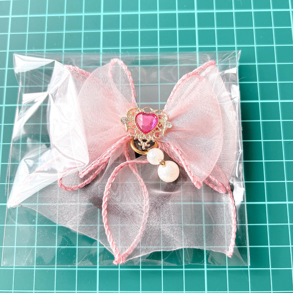 ハンドメイド★キッズリボン2個セット★ピンク★揺れるチャーム付き ハンドメイド☆キッズリボン2個セット☆ピンク☆揺れるチャーム