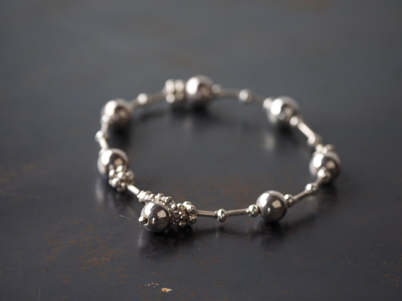 Silver bracelet 'ball design' 1枚目の画像