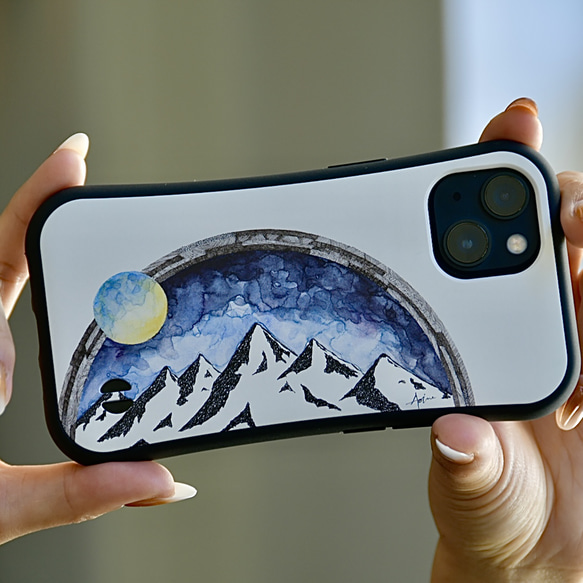 iPhone case 『月光に包まれる山々』 1枚目の画像